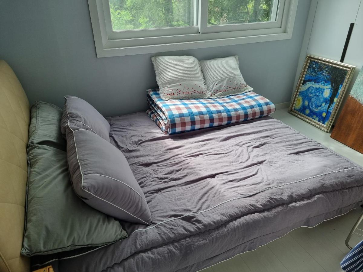 Gashi Sarang Bed & Breakfast Seogwipo Dış mekan fotoğraf