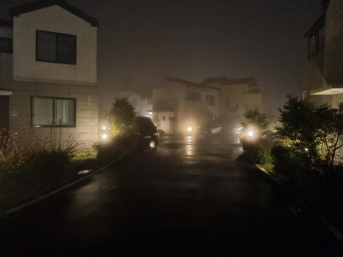 Gashi Sarang Bed & Breakfast Seogwipo Dış mekan fotoğraf