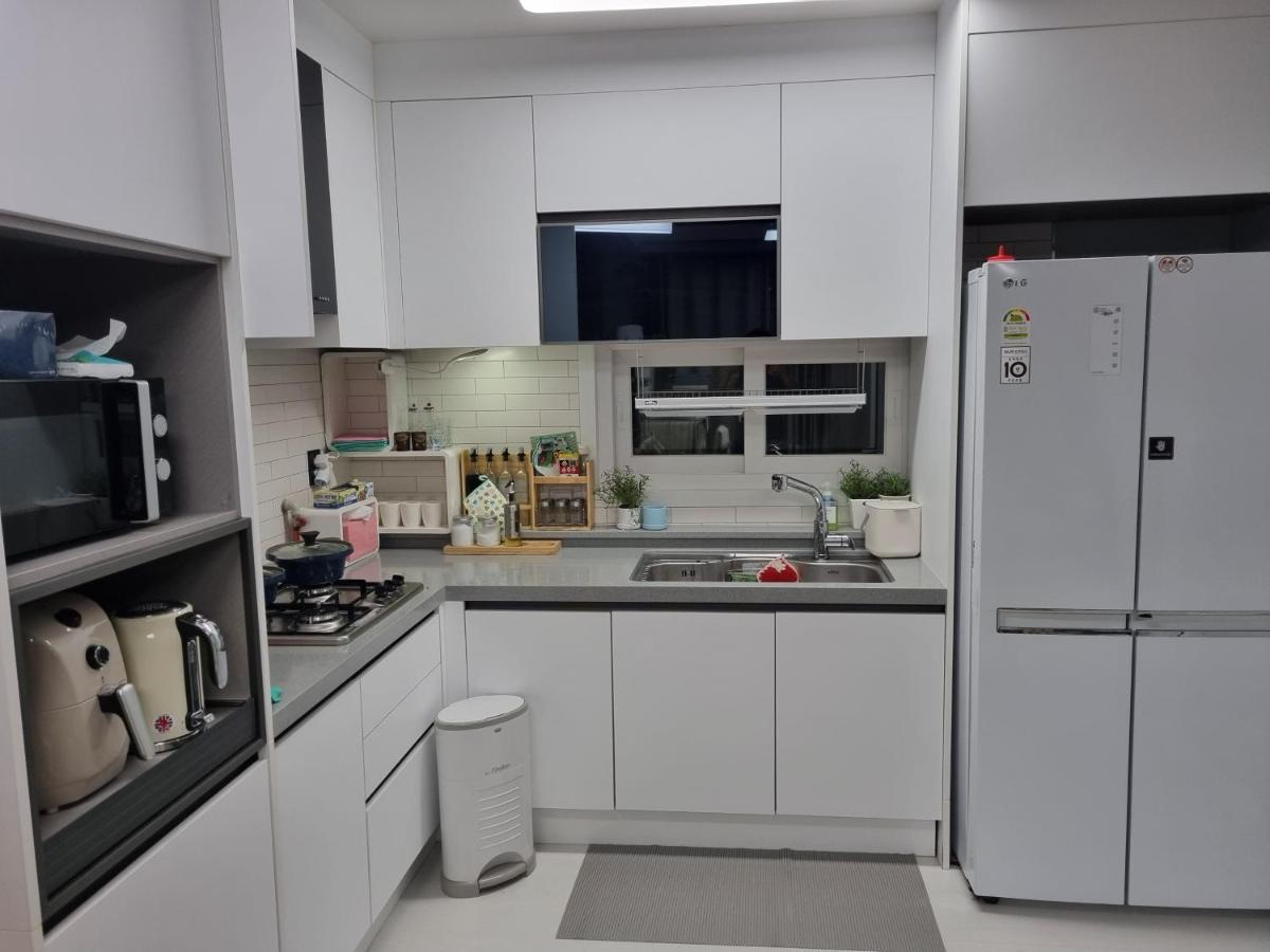 Gashi Sarang Bed & Breakfast Seogwipo Dış mekan fotoğraf